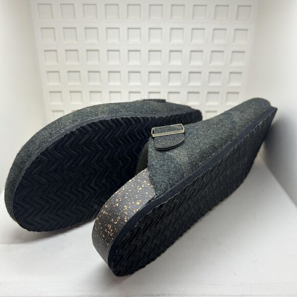 Camo Clog Shoes Mens Size 11 Gray Buckle Cork Footbed Slip On Slippers Comfort - Picture 5 of 9